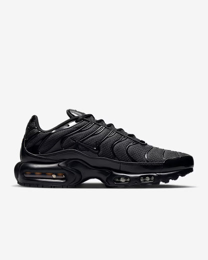 Nike Air Max Plus TN - Triple Black Reflective