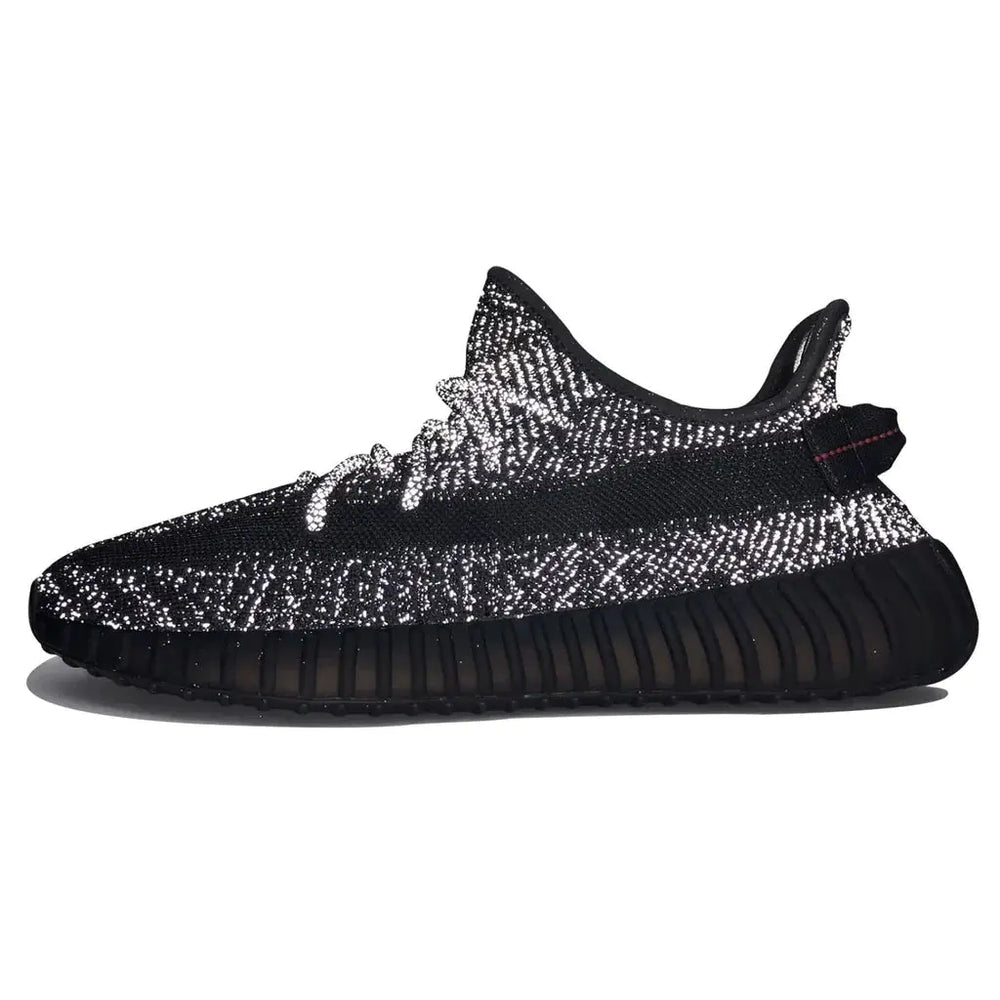 Yeezy 350 Full Black - Limited Edition